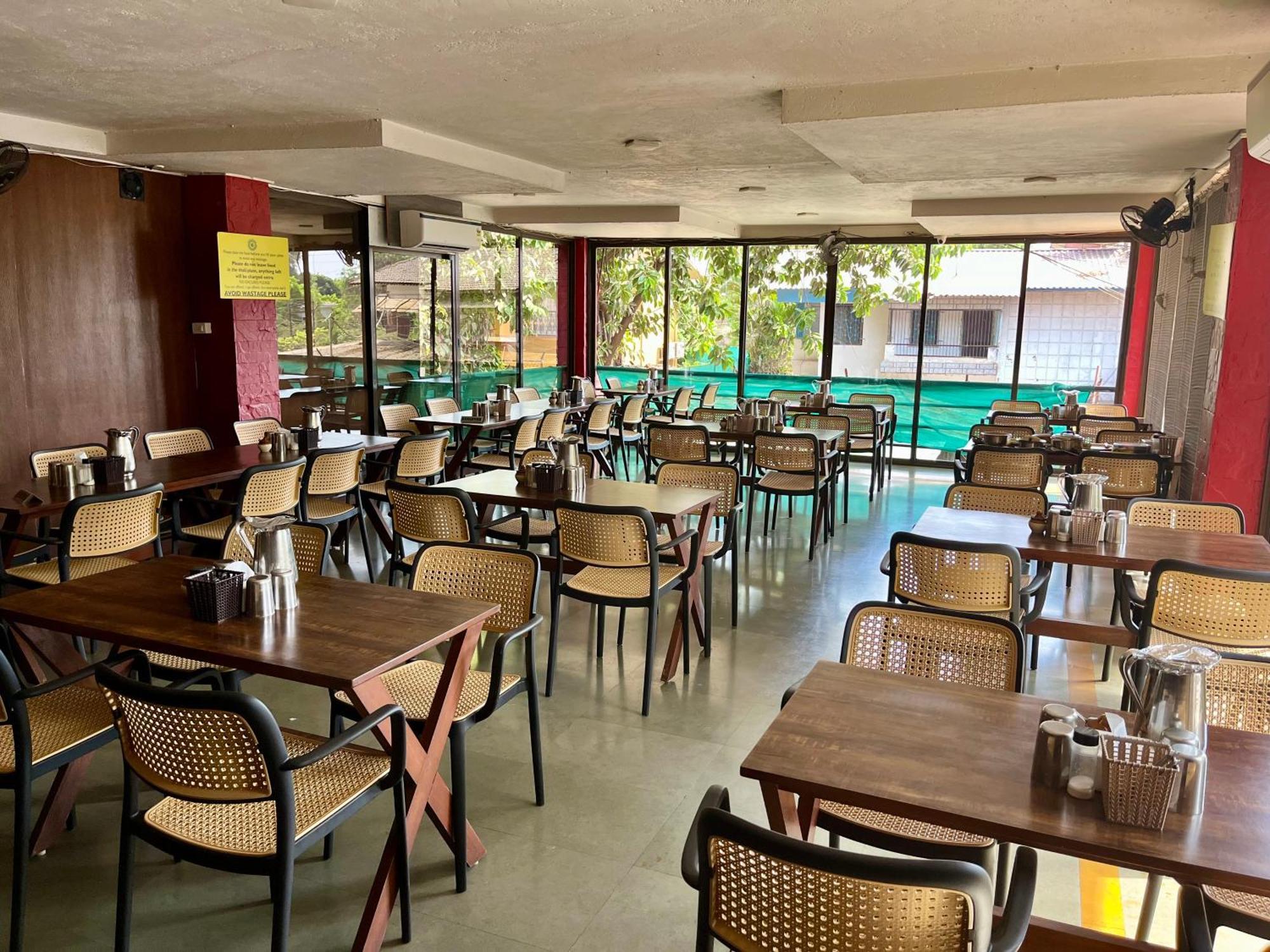 Girivihar Holiday Club - Pure Veg لونافالا المظهر الخارجي الصورة